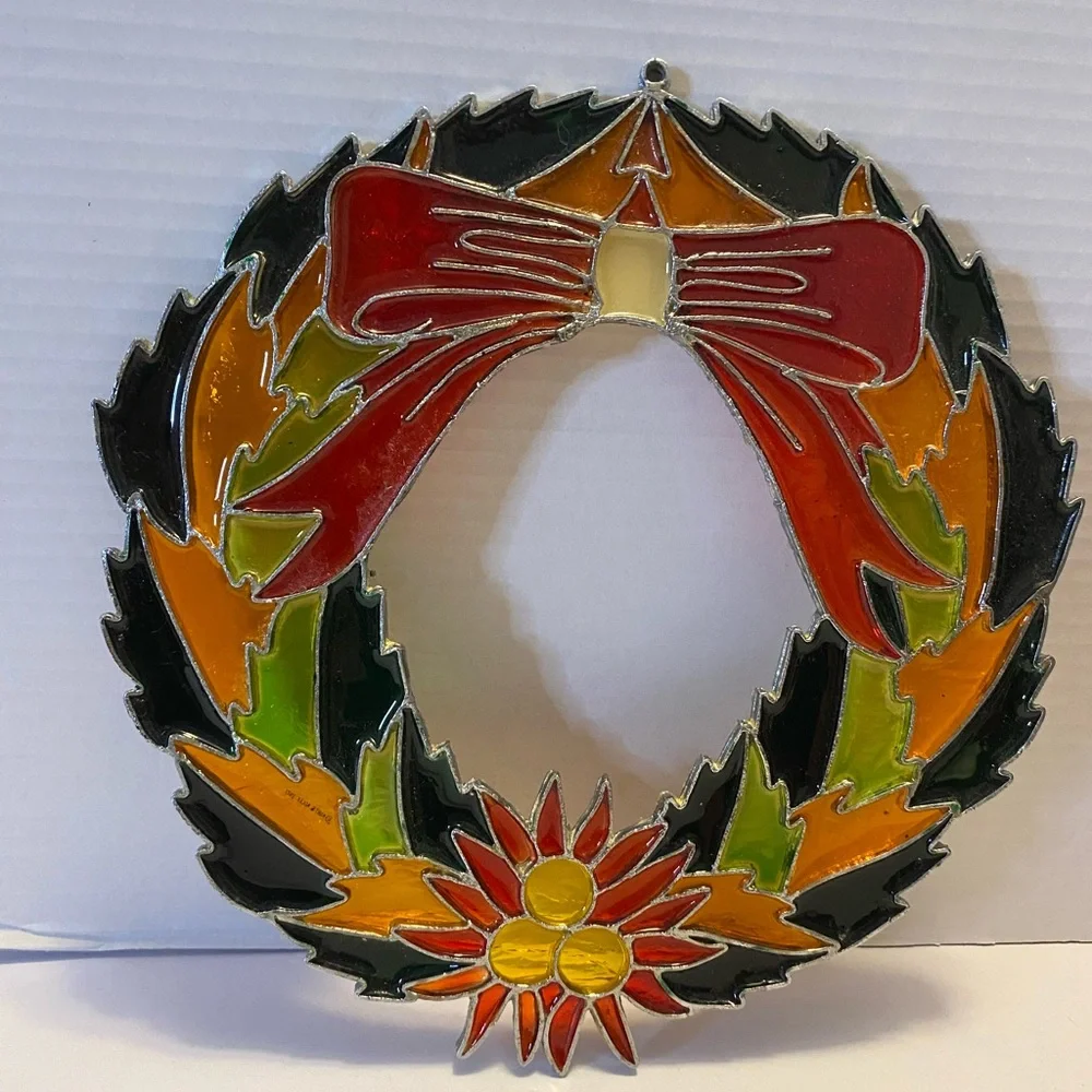 Stained Glass Christmas Wreath 10”Hanging Vintage Festive Sun Catcher